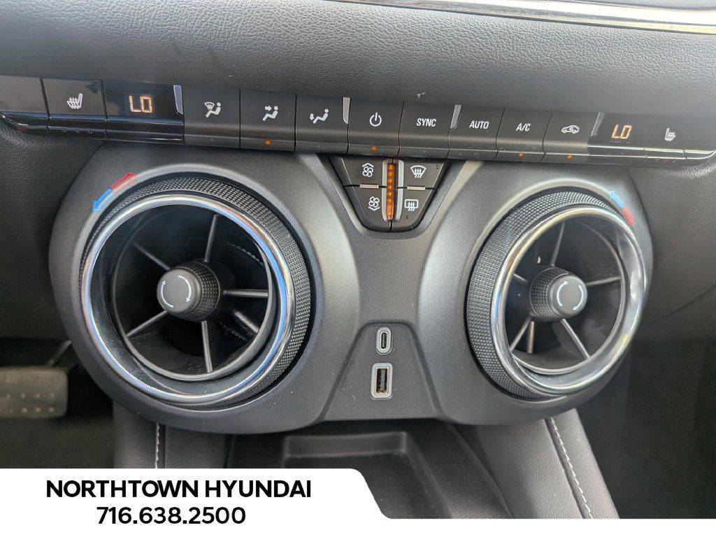 Used 2024 Chevrolet Blazer LT w/ Convenience Package AWD/4WD image 16