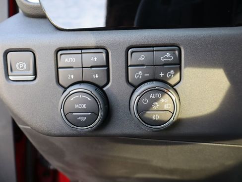 Used 2023 Chevrolet Silverado 1500 LTZ w/ LTZ Premium Package image 19