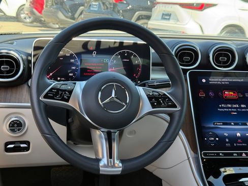 Used 2024 Mercedes-Benz C 300 4MATIC Sedan image 40