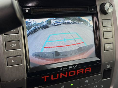 Used 2018 Toyota Tundra SR5 AWD/4WD image 27