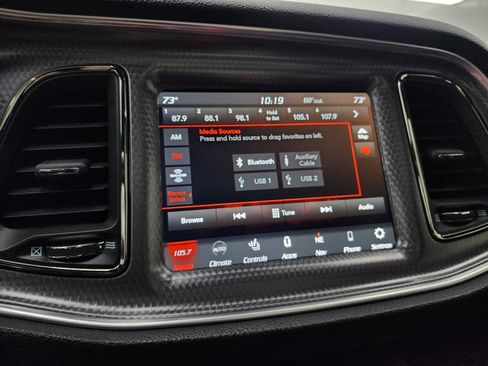 Used 2018 Dodge Challenger SRT Hellcat image 39