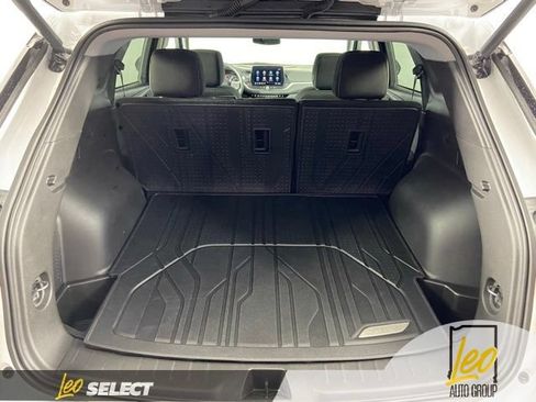 Used 2026 Chevrolet Blazer LT w/ Convenience Package FWD image 18