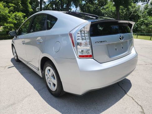 Used 2010 Toyota Prius Three FWD image 5