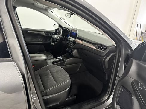 Used 2024 Ford Escape Active AWD/4WD image 25