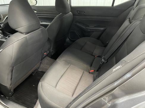 Used 2024 Nissan Altima 2.5 SV image 17