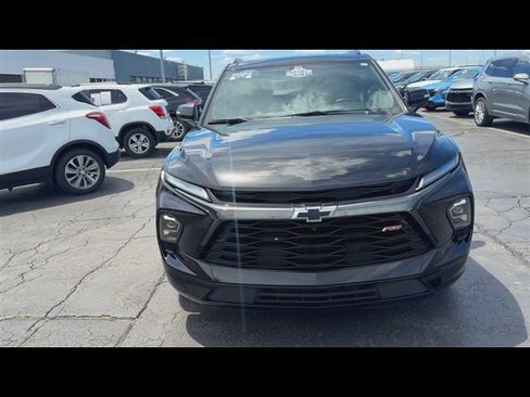 Used 2024 Chevrolet Blazer RS w/ Driver Confidence II Package AWD/4WD image 3