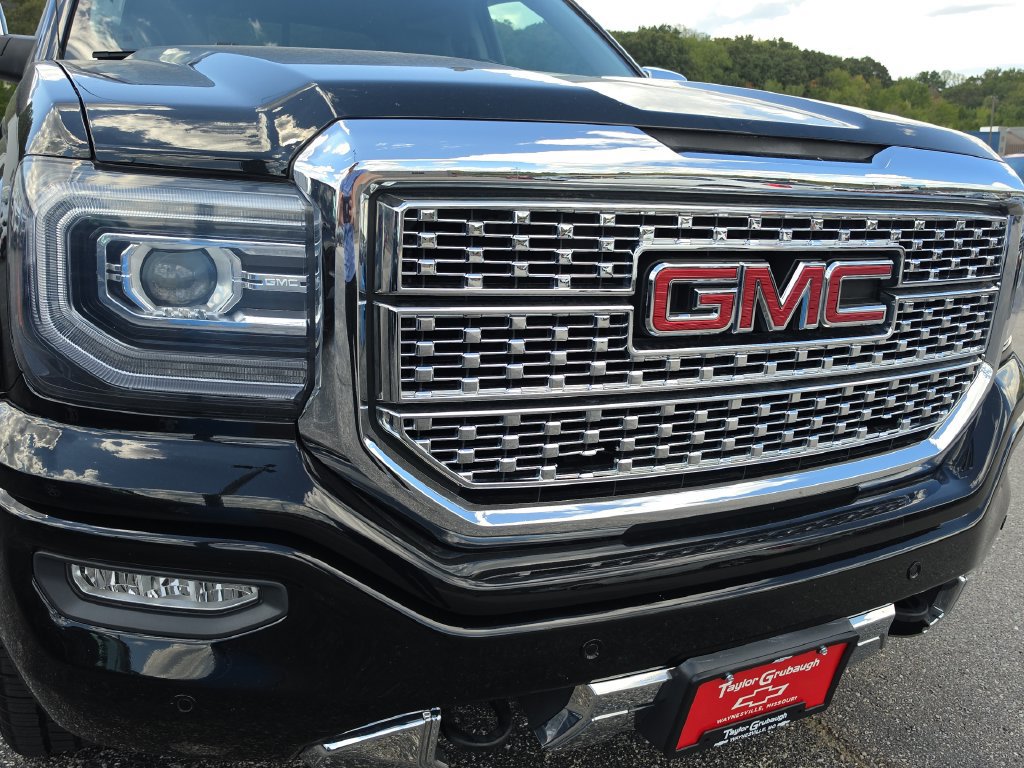 Used 2018 GMC Sierra 1500 Denali AWD/4WD image 12