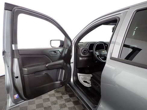 New 2026 Chevrolet Colorado W/T w/ WT Custom Package AWD/4WD image 16