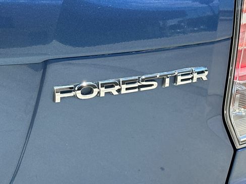 Used 2018 Subaru Forester 2.5i Premium w/ All-Weather Package AWD/4WD image 25