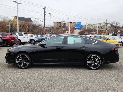 Used 2024 Honda Accord Sport image 7