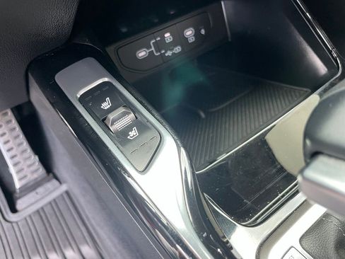 Certified 2024 Kia Sorento SX AWD/4WD image 19