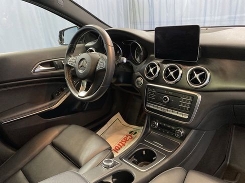 Used 2018 Mercedes-Benz GLA 250 4MATIC image 41