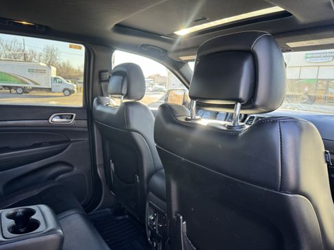 Used 2015 Jeep Grand Cherokee Altitude image 17