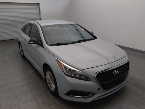Used 2016 Hyundai Sonata SE FWD image 14