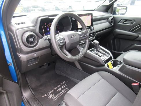 Used 2023 Chevrolet Colorado Trail Boss w/ LPO, Dark Essentials Package AWD/4WD image 15