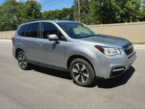 Used 2018 Subaru Forester 2.5i Premium AWD/4WD image 2
