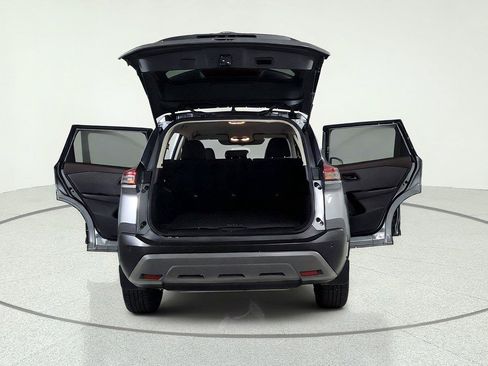 Used 2023 Nissan Rogue S AWD/4WD image 13