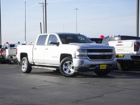 Used 2017 Chevrolet Silverado 1500 LT w/ All Star Edition image 2
