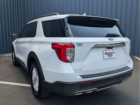 Certified 2020 Ford Explorer XLT w/ Equipment Group 202A RWD image 10