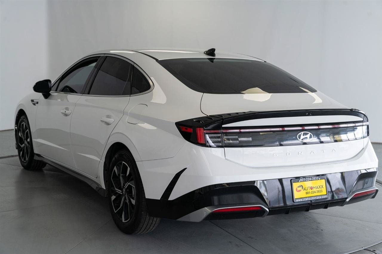Used 2025 Hyundai Sonata SEL FWD image 5