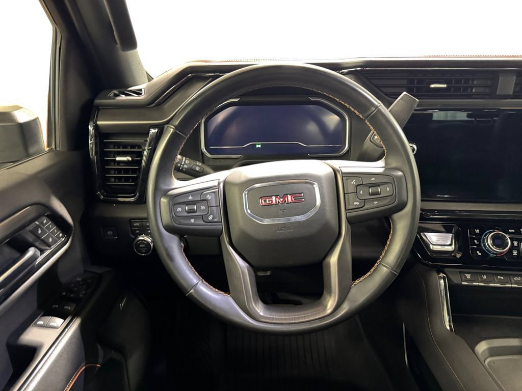 Used 2024 GMC Sierra 2500 AT4 AWD/4WD image 13