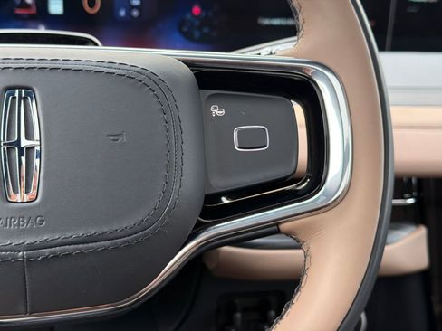 New 2026 Lincoln Navigator L Black Label AWD/4WD image 24