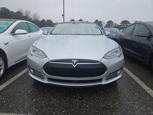 Used 2015 Tesla Model S P85D image 2