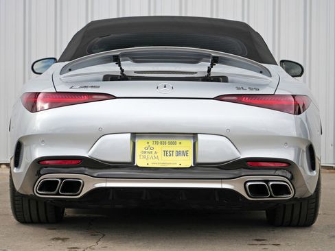 Used 2022 Mercedes-Benz SL 55 AMG AMG SL 55 w/ Driver Assistance Package image 11