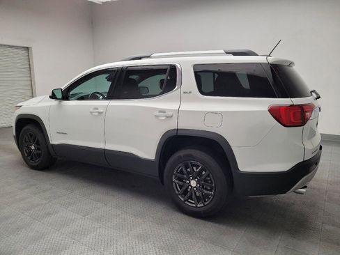 Used 2019 GMC Acadia SLT image 3
