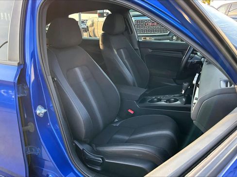 Used 2023 Honda Civic Sport image 9