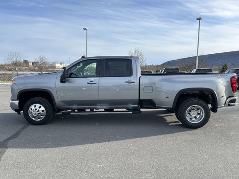 New 2026 Chevrolet Silverado 3500 LT image 4