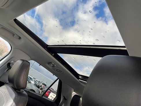 Used 2023 Ford Explorer Limited w/ Class IV Trailer Tow Package image 42