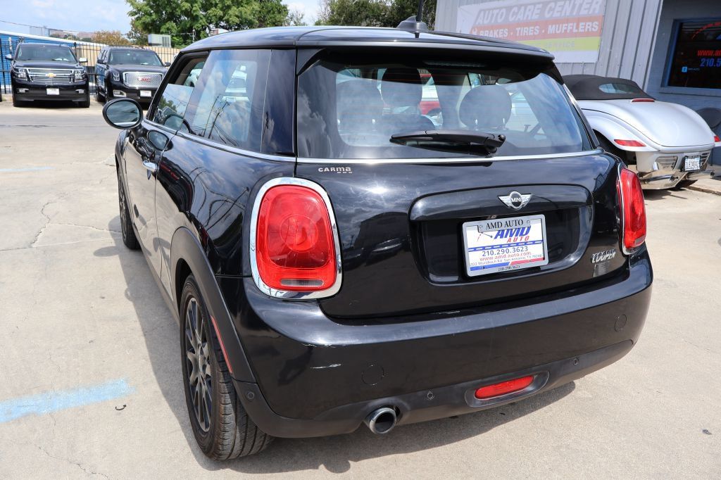 Used 2017 MINI Cooper 2-Door Hardtop FWD image 5