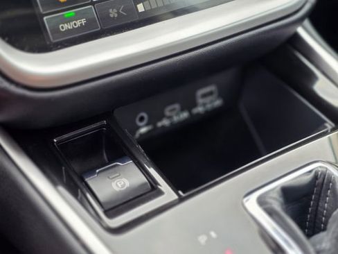 Certified 2023 Subaru Outback Limited image 35