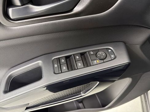 Certified 2025 Nissan Pathfinder S image 21