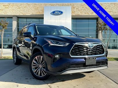 Used 2021 Toyota Highlander Platinum