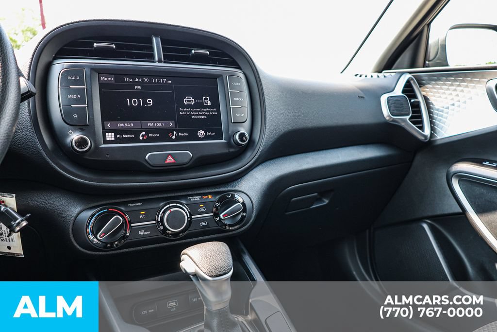 Used 2025 Kia Soul LX w/ LX Technology Package FWD image 37