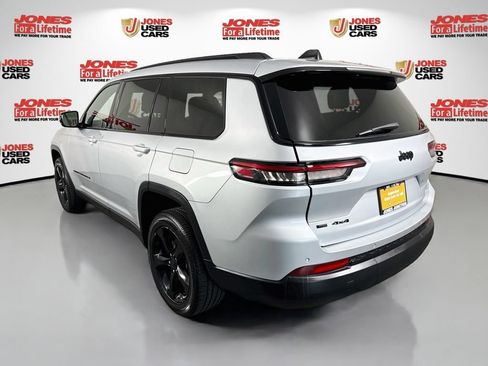 Used 2023 Jeep Grand Cherokee L Laredo AWD/4WD image 2