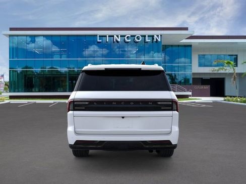 New 2025 Lincoln Navigator L Black Label AWD/4WD image 5