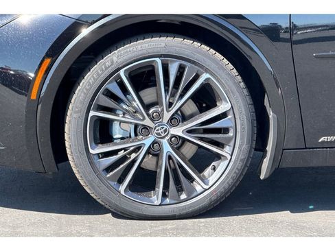 New 2026 Toyota Prius XLE image 32