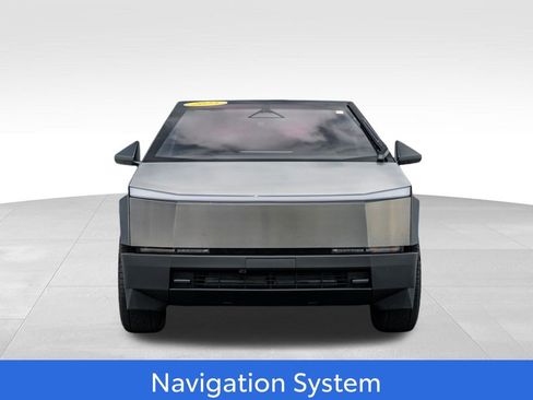 Used 2025 Tesla Cybertruck AWD Crew Cab image 2
