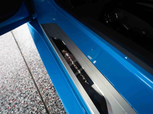 Used 2023 Chevrolet Corvette Stingray Premium Conv w/ Z51 Performance Package RWD image 13