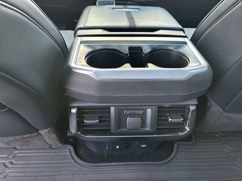 Used 2022 Ford F150 Lightning Platinum image 16