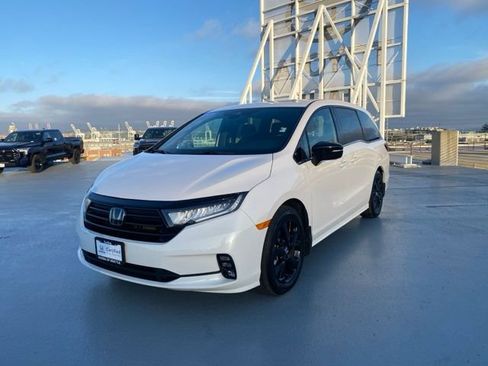Certified 2024 Honda Odyssey Sport image 8