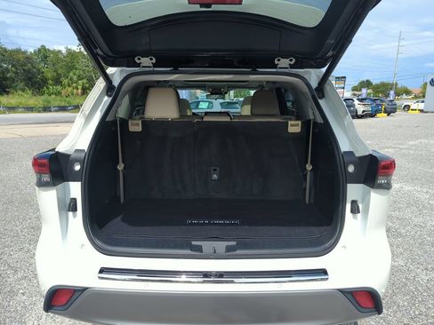 Used 2021 Toyota Highlander Platinum AWD/4WD image 33
