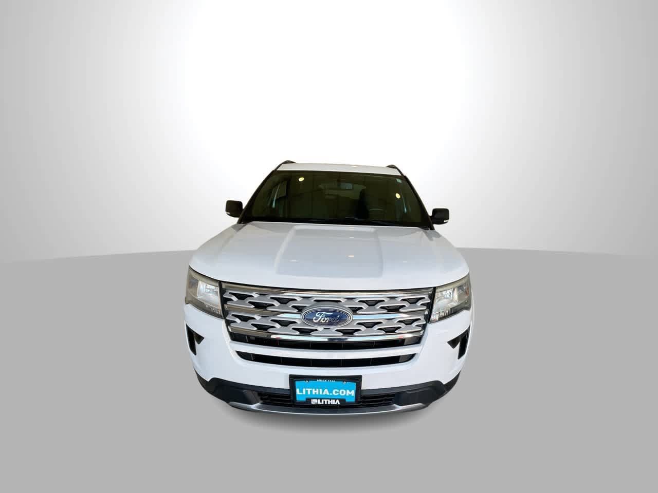 Used 2019 Ford Explorer XLT w/ Equipment Group 201A AWD/4WD image 3