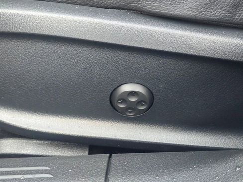 Used 2023 Mercedes-Benz CLA 250 4MATIC image 36