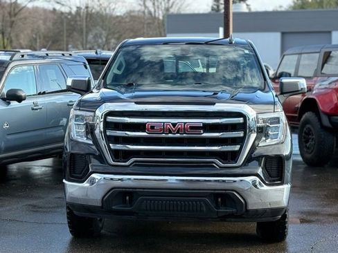 Used 2020 GMC Sierra 1500 SLE w/ SLE Value Package image 25