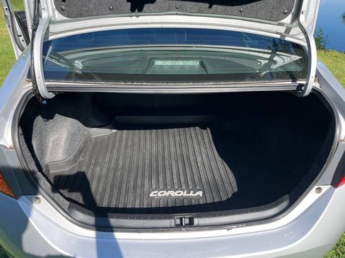 Used 2016 Toyota Corolla S FWD image 10