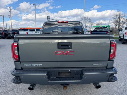 Used 2017 GMC Sierra 1500 Denali w/ Denali Ultimate Package image 5